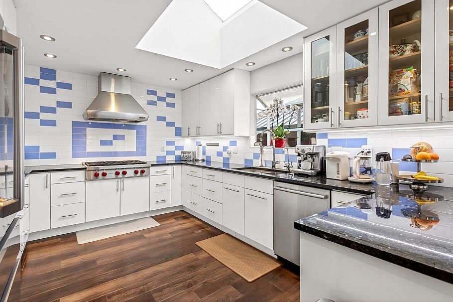 1563 W 59th Avenue Vancouver, BC - 10