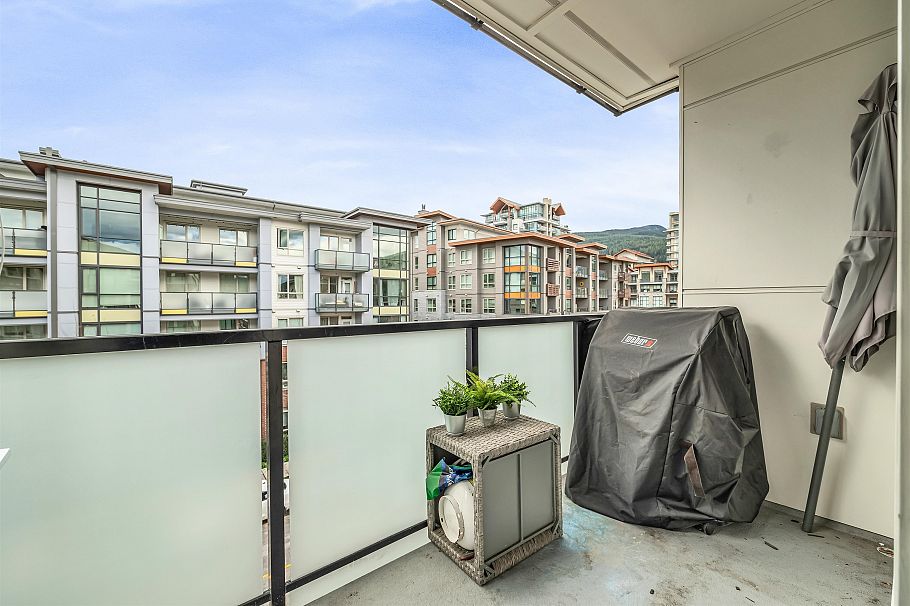 404 2632 Library Lane North Vancouver, BC - 29