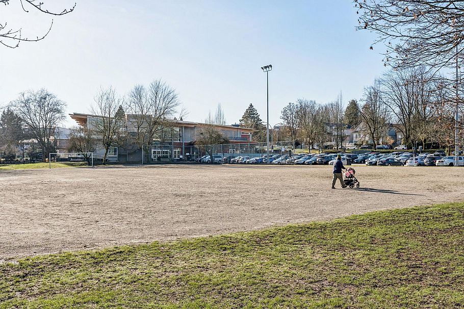 1851 E 16th Avenue Vancouver, BC - 34