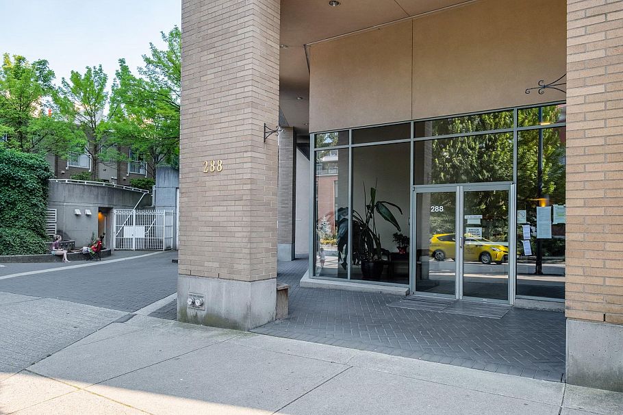 216 288 E 8th Avenue Vancouver, BC - 20