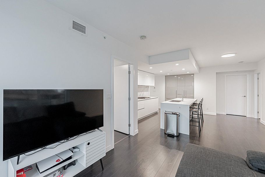 3406 2085 Skyline Court Burnaby, BC - 8
