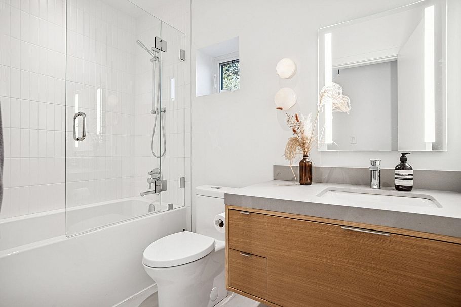 1851 E 16th Avenue Vancouver, BC - 24