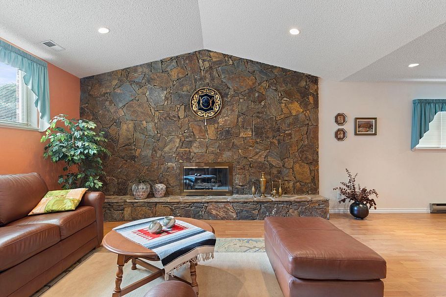 5427 Cliffridge Avenue North Vancouver, BC - 16