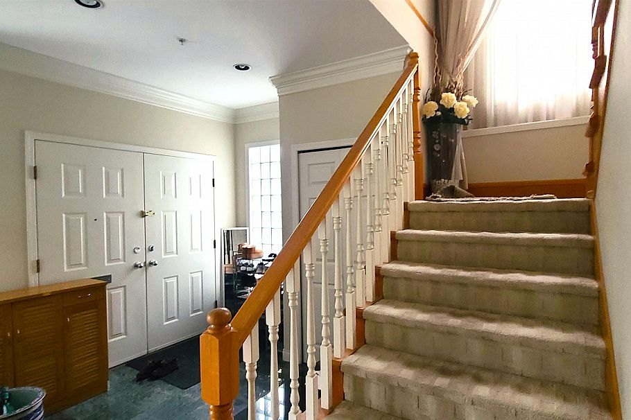 8038 Montcalm Street Vancouver, BC - 5