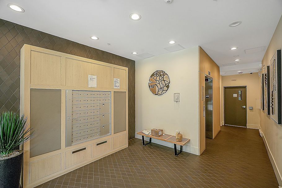 210 2508 Fraser Street Vancouver, BC - 22