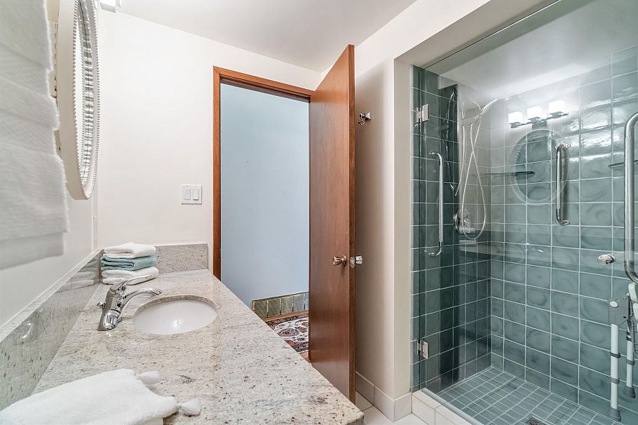 4262 Yuculta Crescent Vancouver, BC - 22