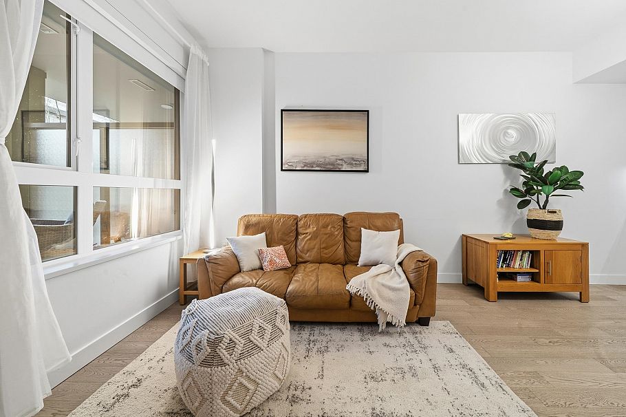 201 3220 Connaught Crescent North Vancouver, BC - 4