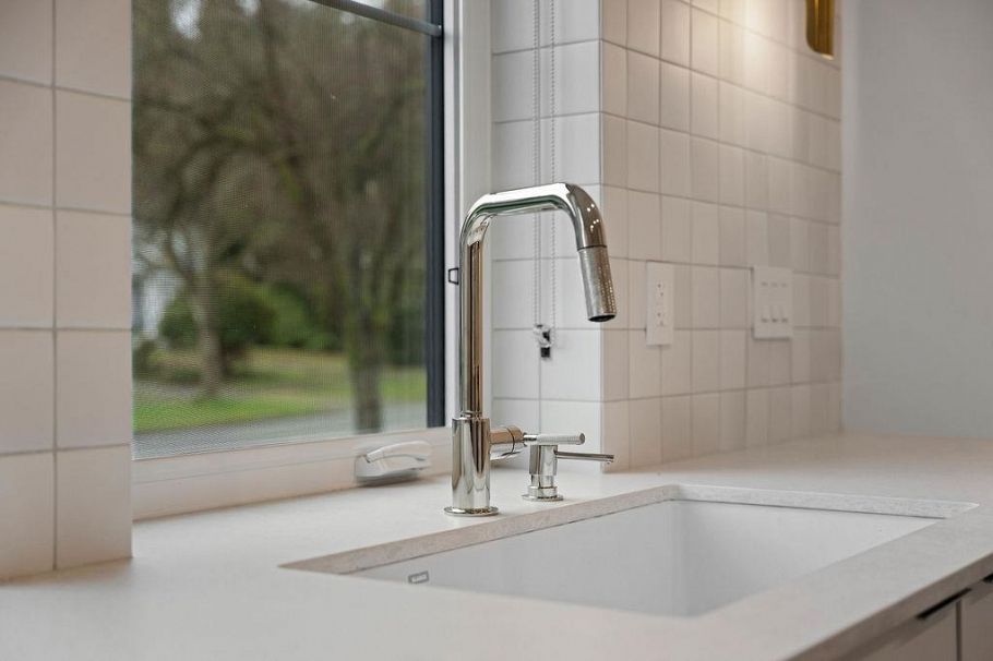 1139 W 33rd Avenue Vancouver, BC - 10