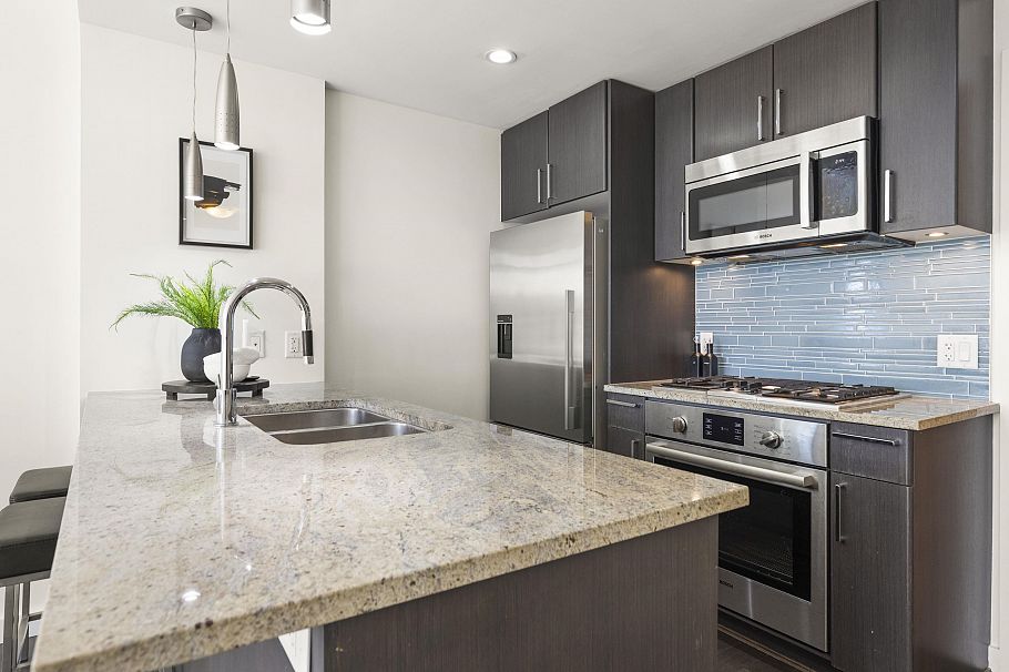 608 38 W 1st Avenue Vancouver, BC - 9