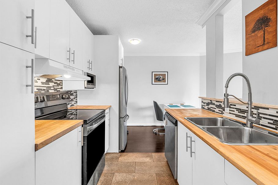 306 2222 Cambridge Street Vancouver, BC - 5