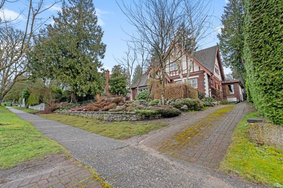 5584 Maple Street Vancouver, BC - 37