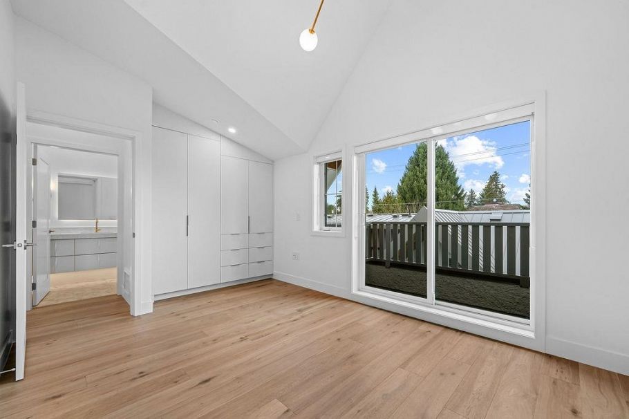 1139 W 33rd Avenue Vancouver, BC - 38