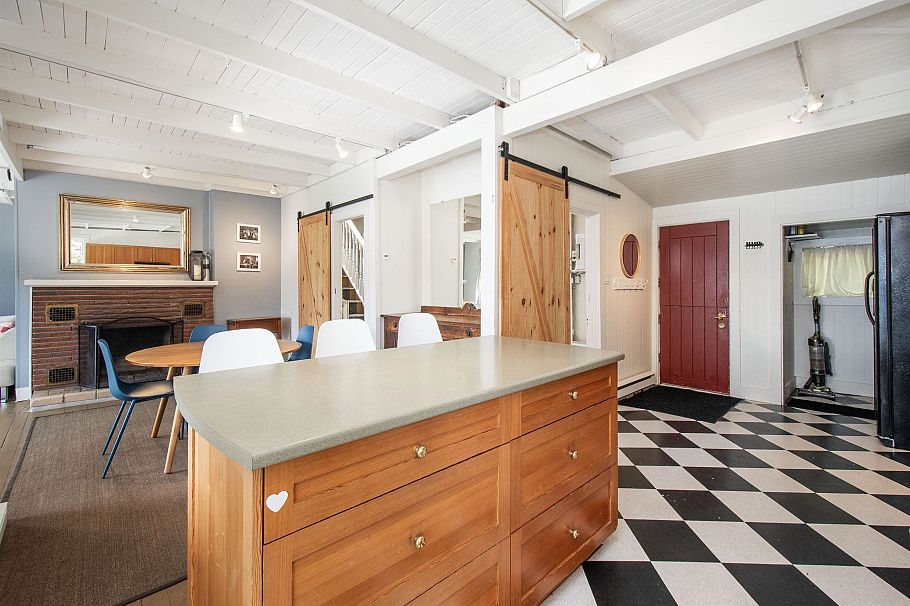 5293 Indian River Drive North Vancouver, BC - 8