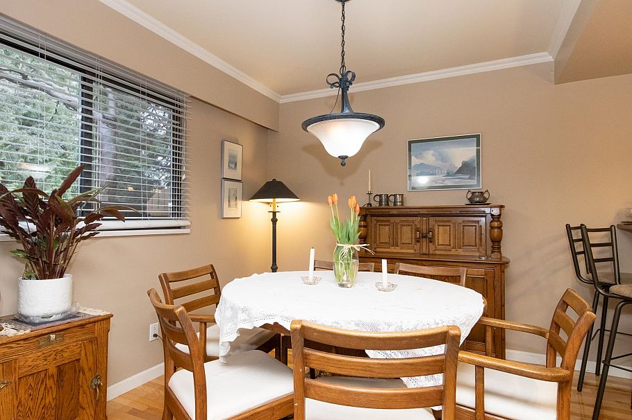 2050 Purcell Way North Vancouver, BC - 1