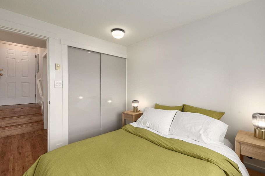 207 2211 Wall Street Vancouver, BC - 16