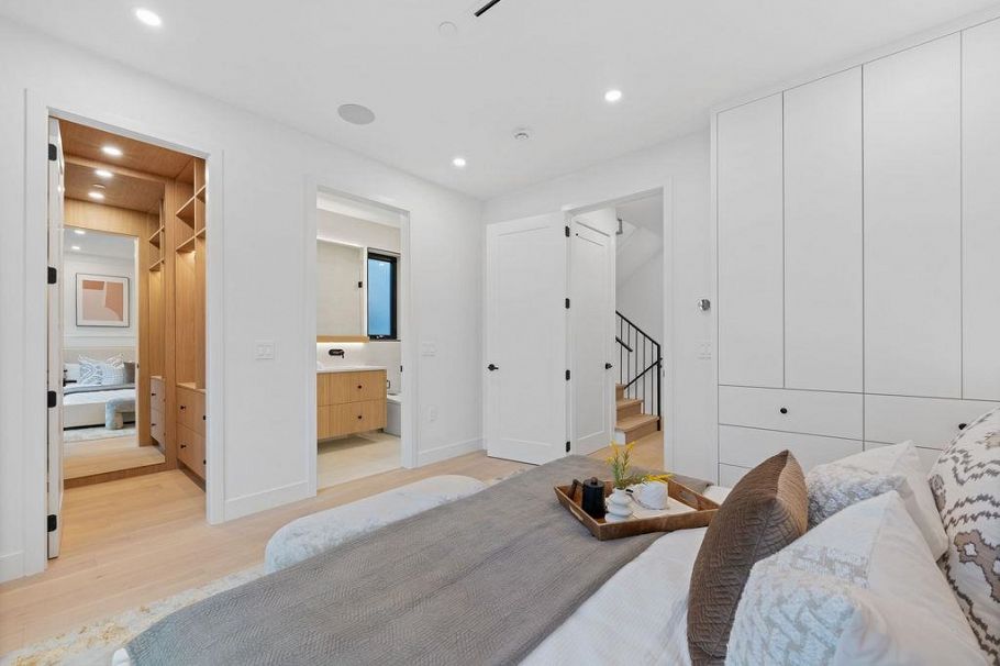 1 2846 W 12th Avenue Vancouver, BC - 18