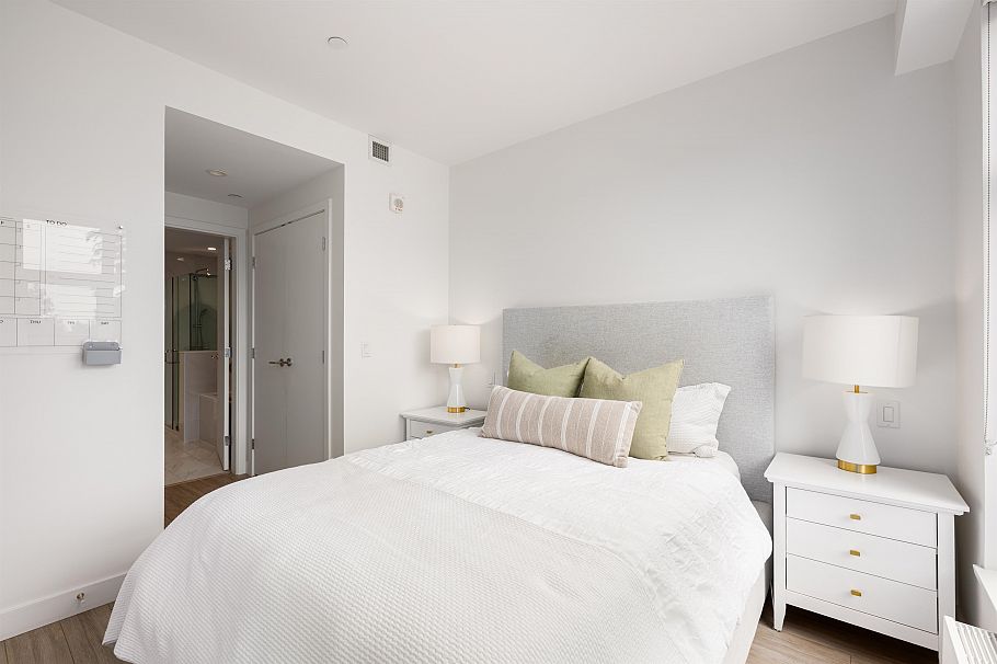 208 707 E 3rd Street North Vancouver, BC - 11