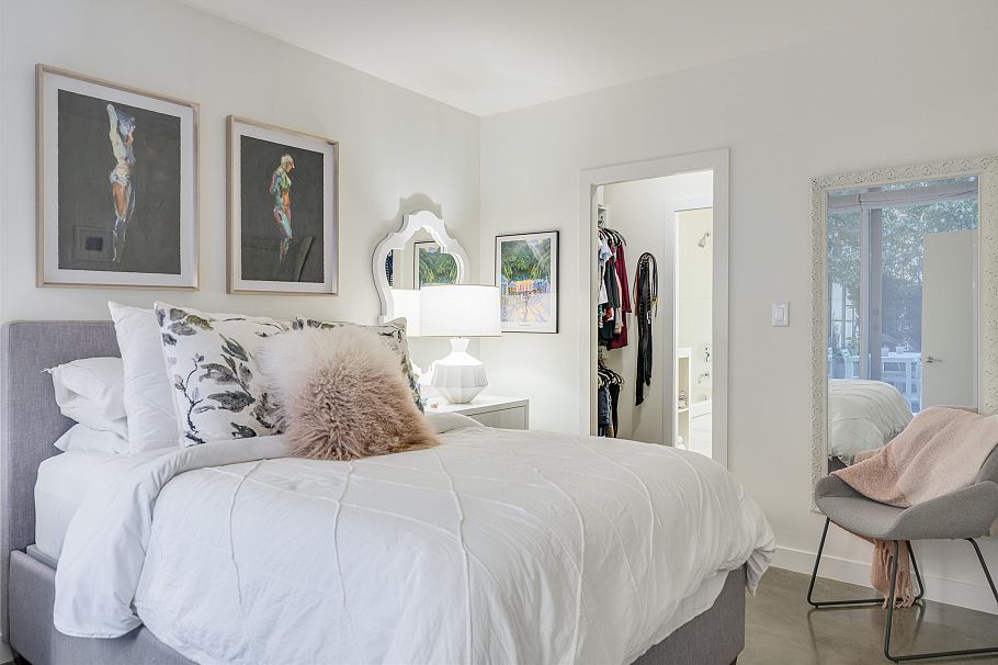 213 221 Union Street Vancouver, BC - 10