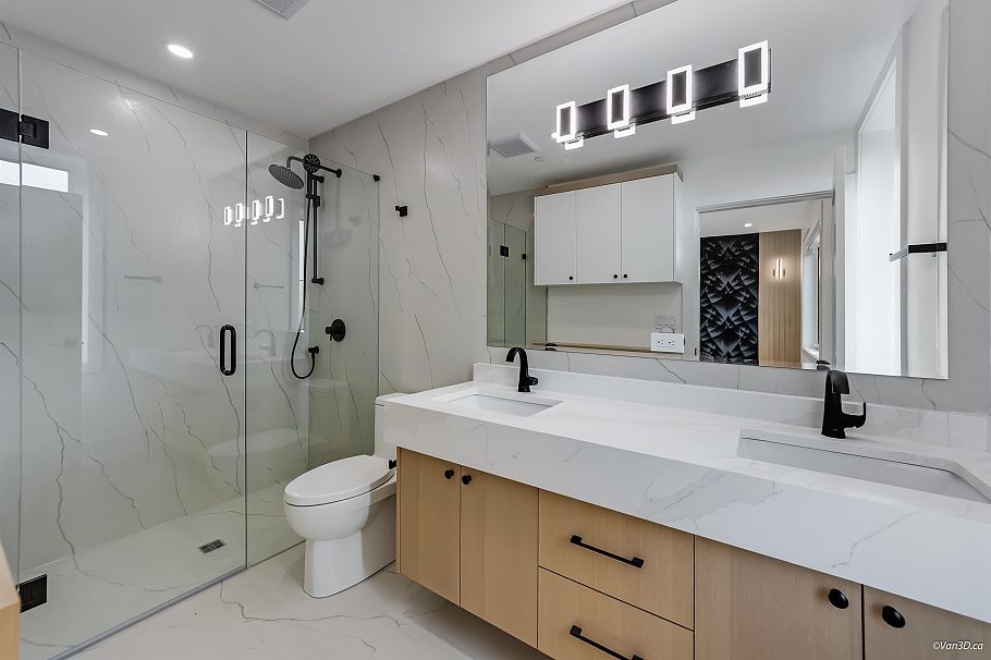 2 150 E 51st Avenue Vancouver, BC - 17