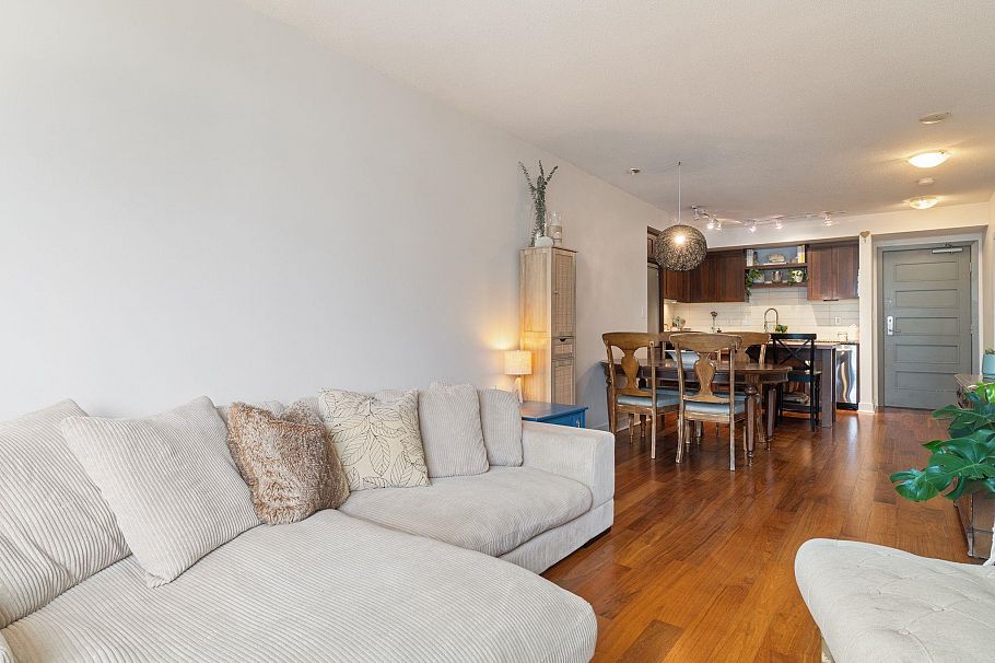 608 2228 W Broadway Vancouver, BC - 8