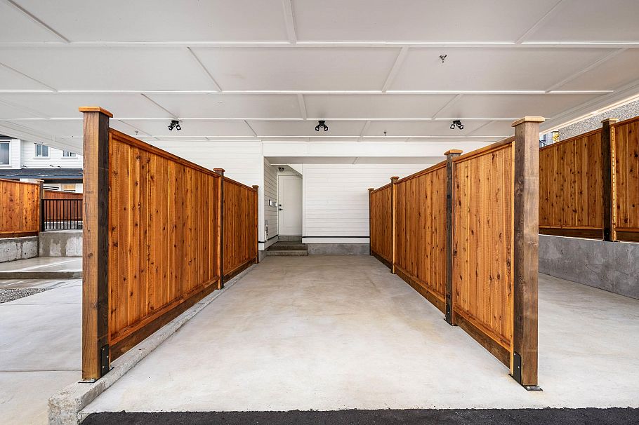 3 3065 Charles Street Vancouver, BC - 39