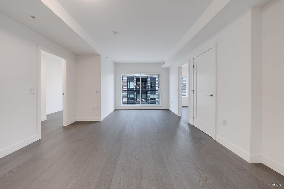 305 488 W 58th Avenue Vancouver, BC - 4