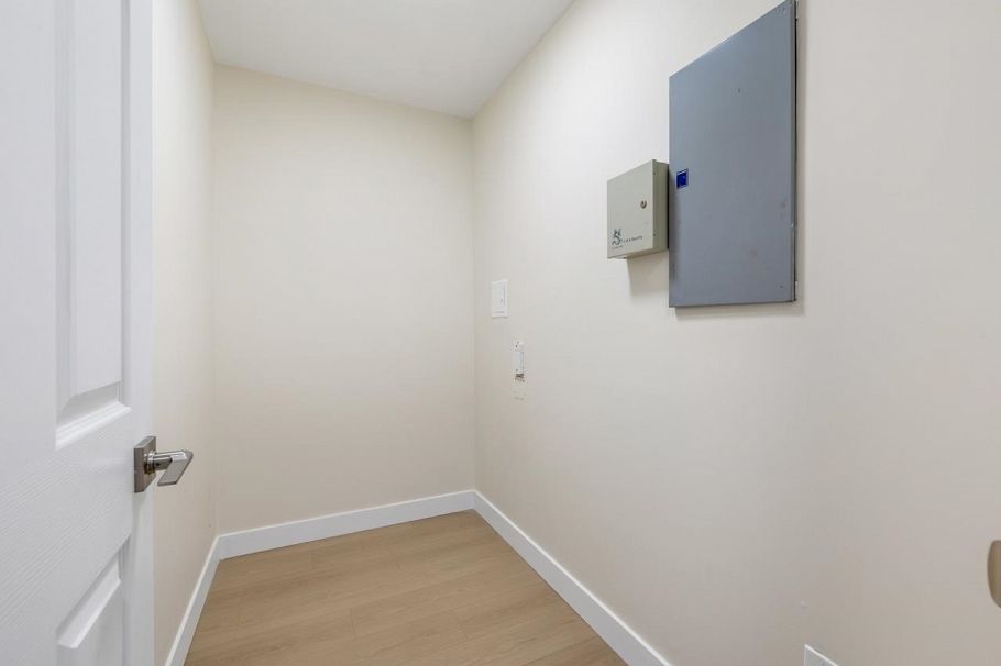 205 1823 E Georgia Street Vancouver, BC - 14