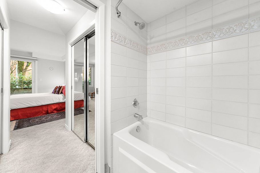 1878 York Avenue Vancouver, BC - 23