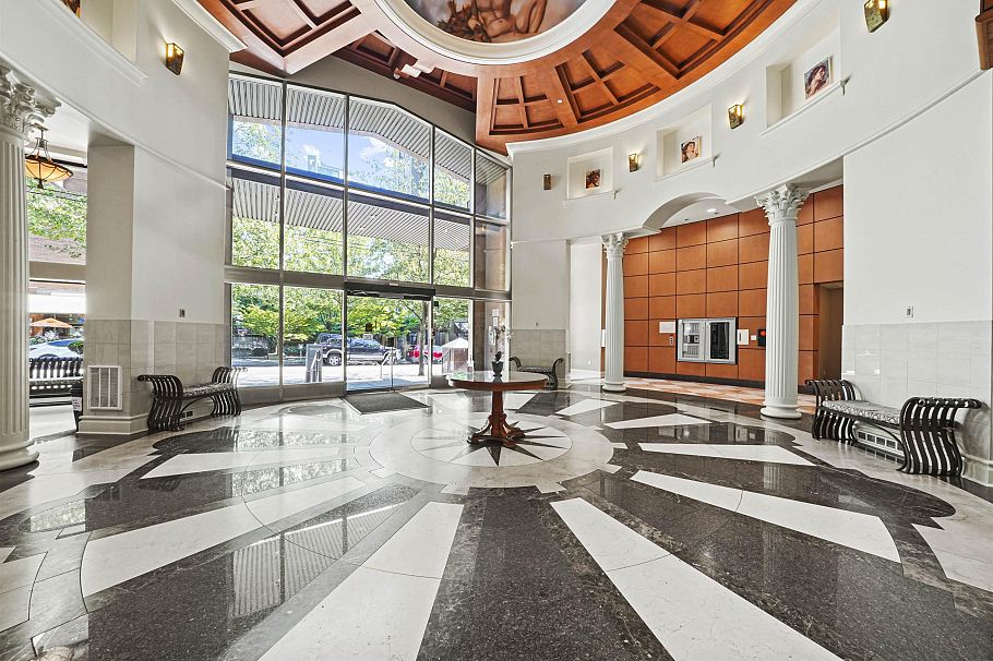 1804 1189 Howe Street Vancouver, BC - 2