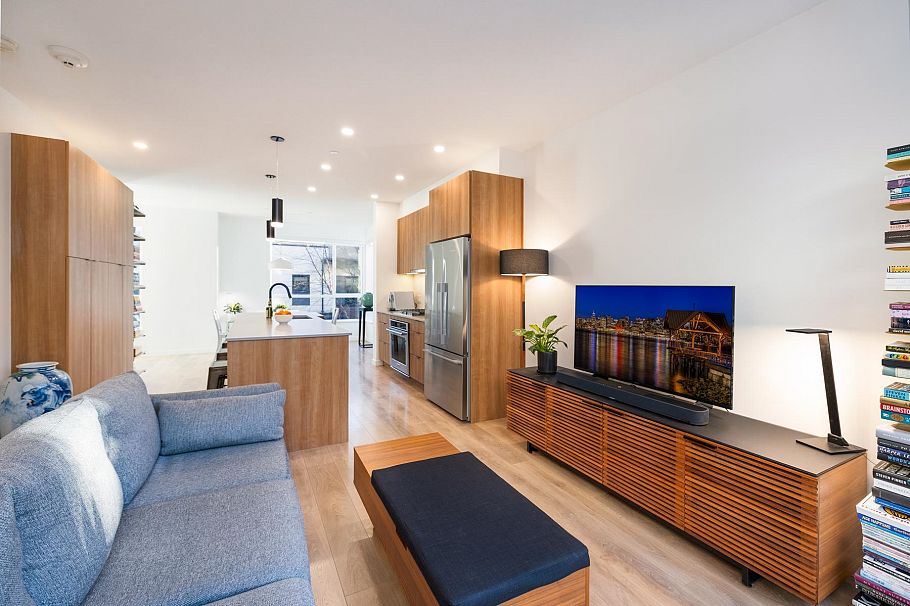 13 533 E 3rd Street North Vancouver, BC - 8