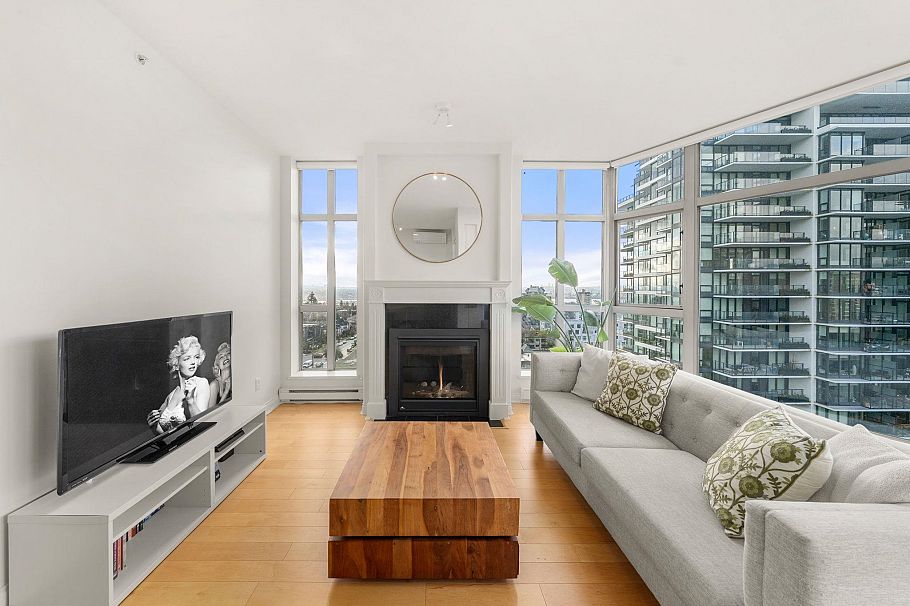 1006 160 E 13th Street North Vancouver, BC - 4