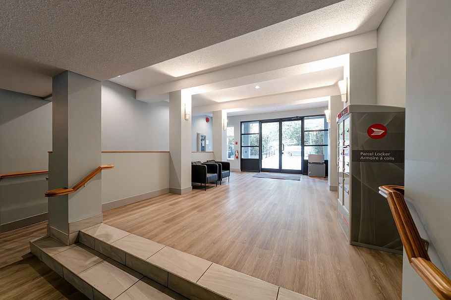 212 1924 Comox Street Vancouver, BC - 26