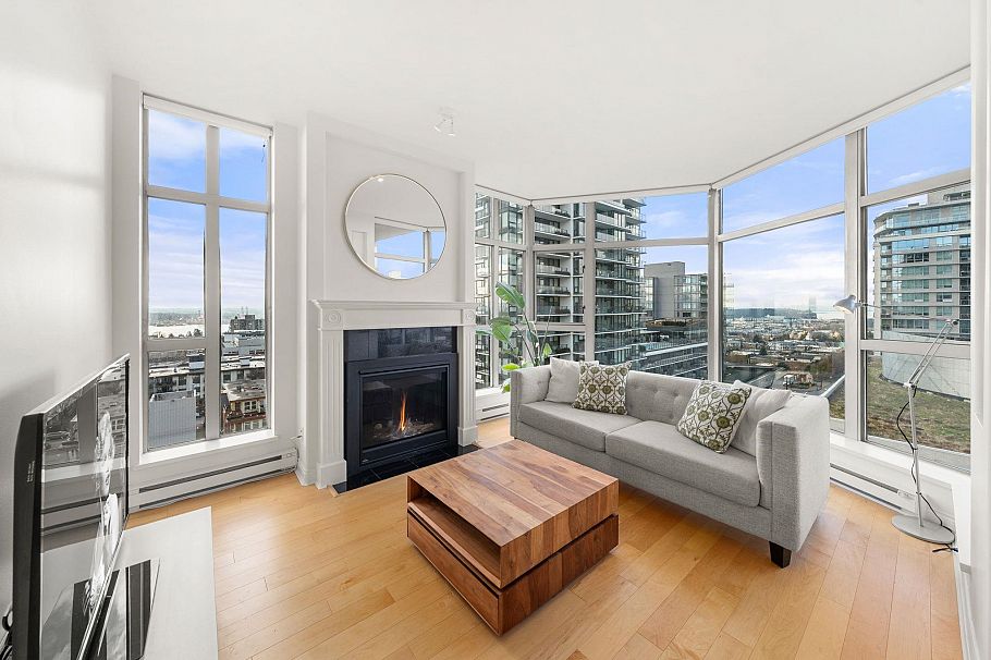 1006 160 E 13th Street North Vancouver, BC - 3