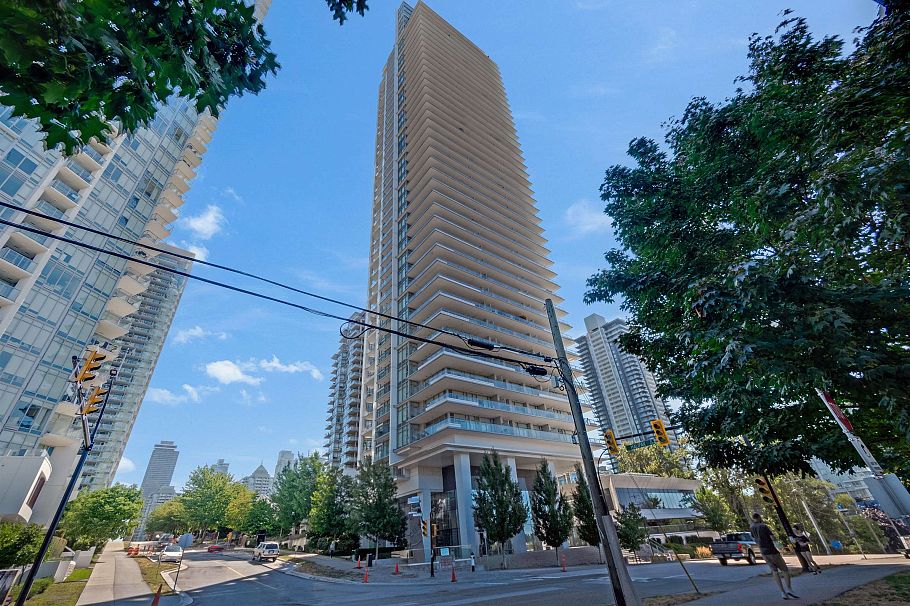 4402 1888 Gilmore Avenue Burnaby, BC - 3