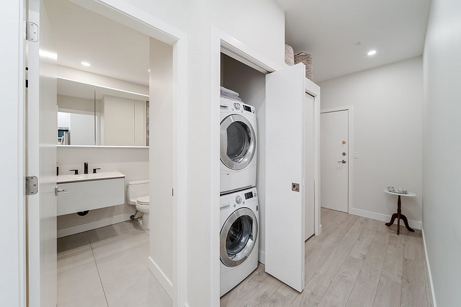 212 1924 Comox Street Vancouver, BC - 14