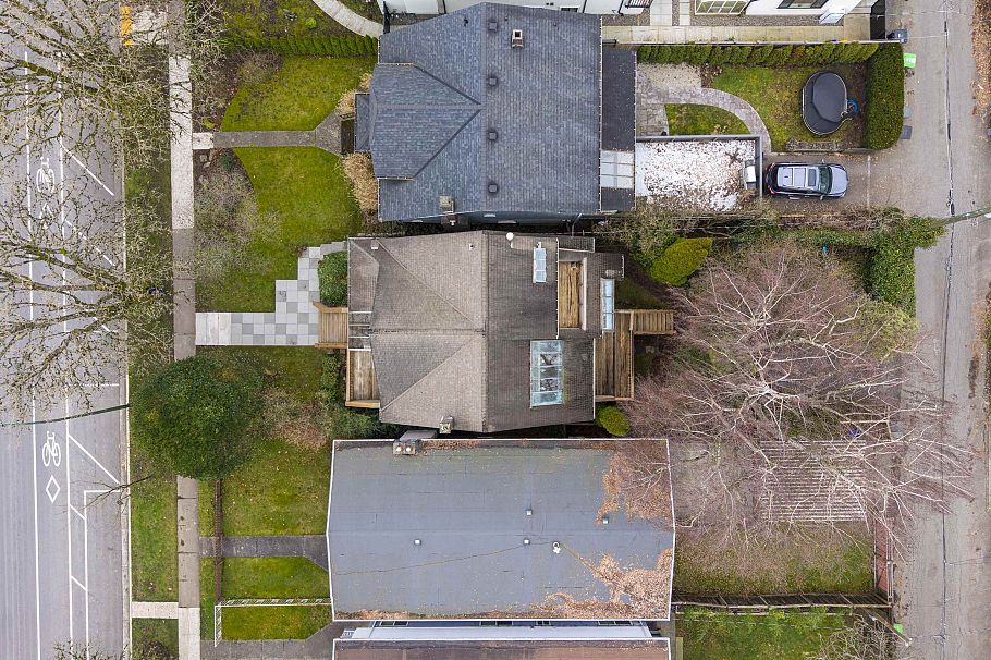 3545 W King Edward Avenue Vancouver, BC - 38