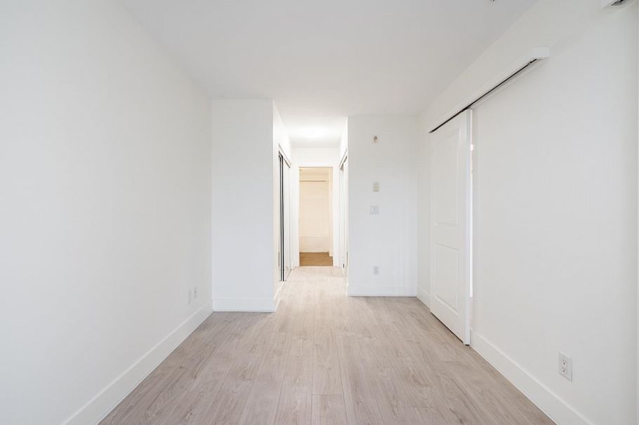 303 3423 E Hastings Street Vancouver, BC - 24