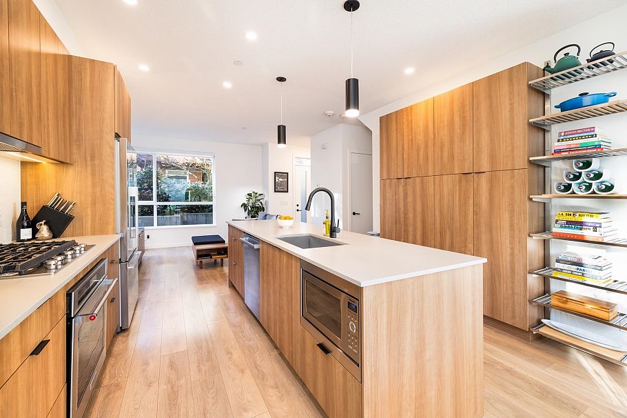 13 533 E 3rd Street North Vancouver, BC - 14