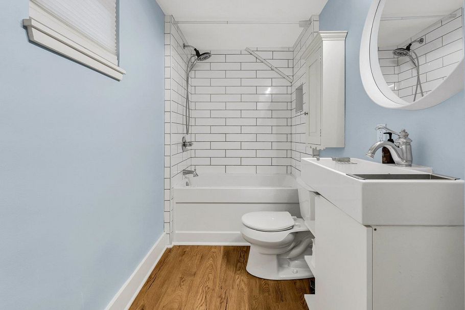 1837 Larson Road North Vancouver, BC - 28