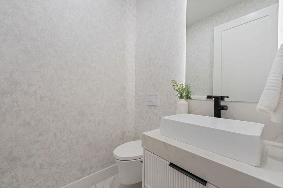 1 2846 W 12th Avenue Vancouver, BC - 24