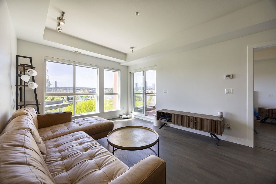 309 10033 River Drive Richmond, BC - 12