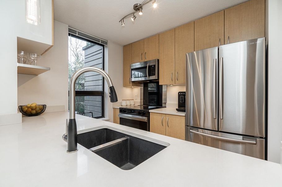 206 3638 Vanness Avenue Vancouver, BC - 13