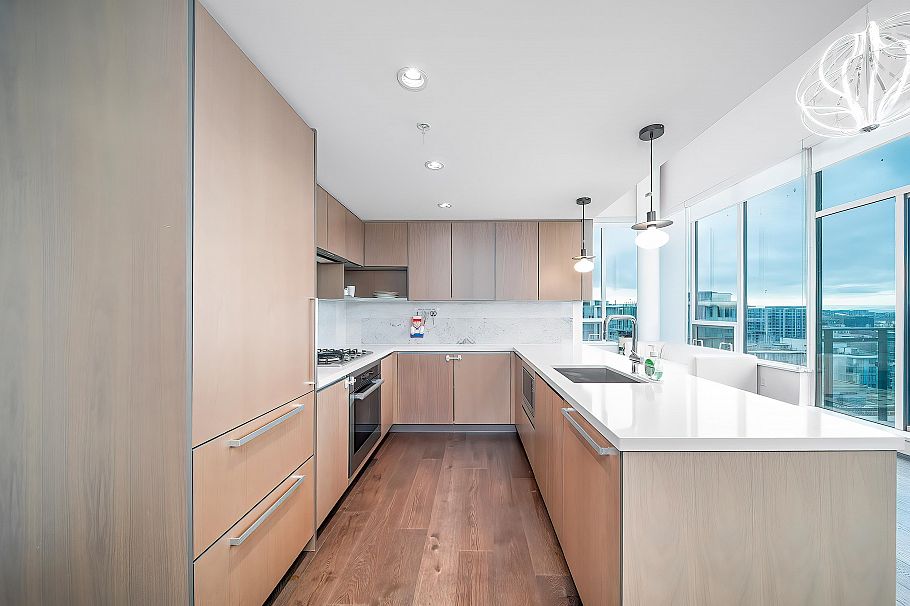 1903 8833 Hazelbridge Way Richmond, BC - 8