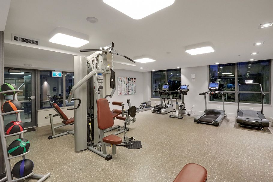 1302 1688 Pullman Porter Street Vancouver, BC - 24