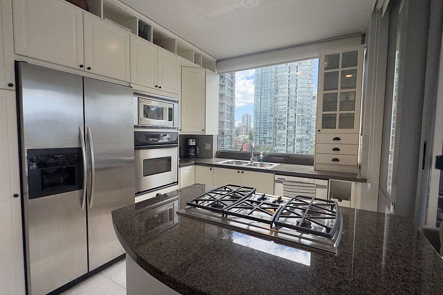 1404 1228 W Hastings Street Vancouver, BC - 4