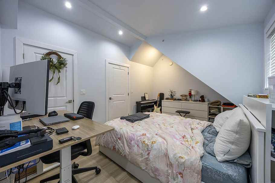 4203 W 14th Avenue Vancouver, BC - 36