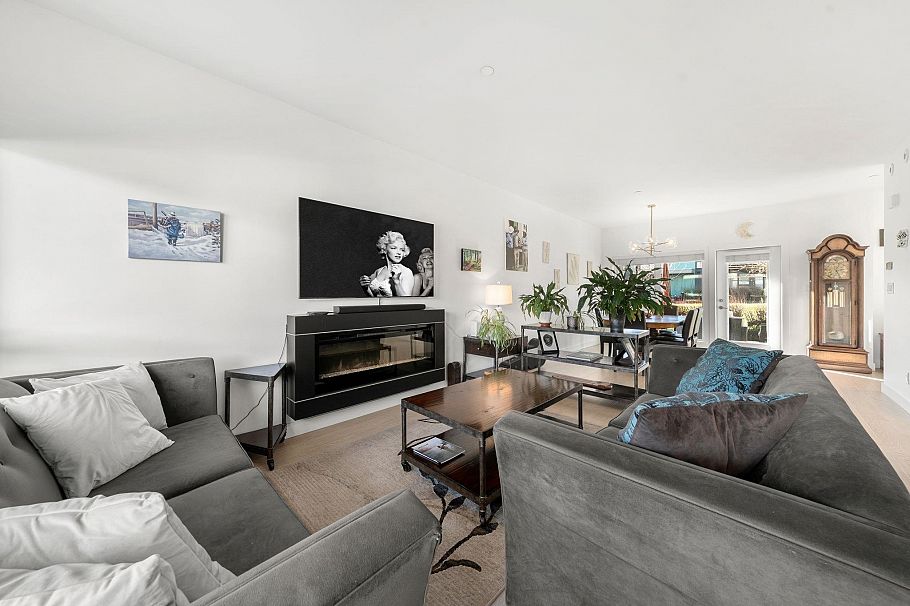 43 3596 Salal Drive North Vancouver, BC - 10