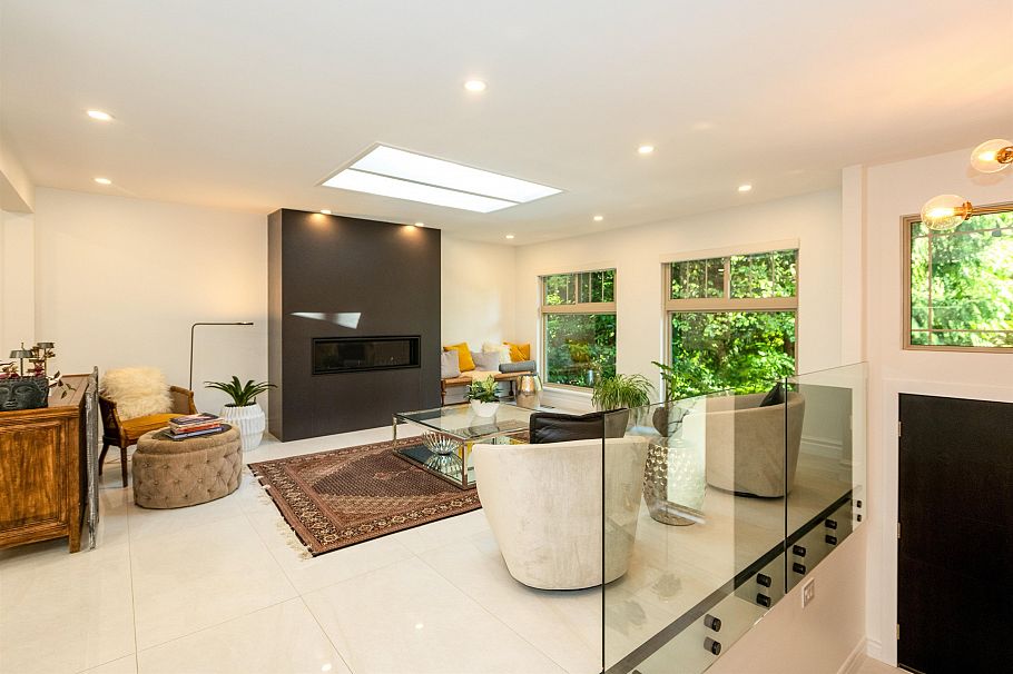 3595 Princess Avenue North Vancouver, BC - 9