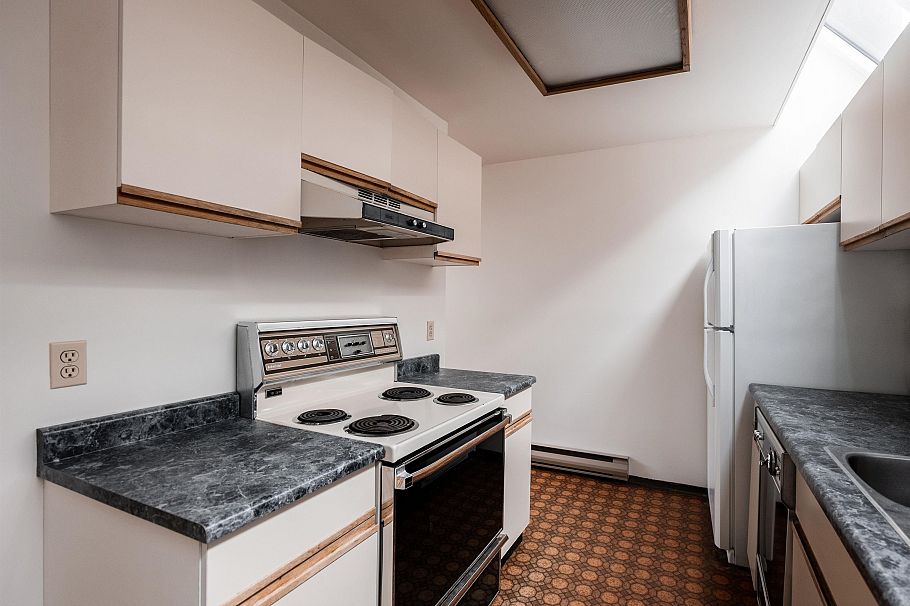 B3 1070 W 7th Avenue Vancouver, BC - 12