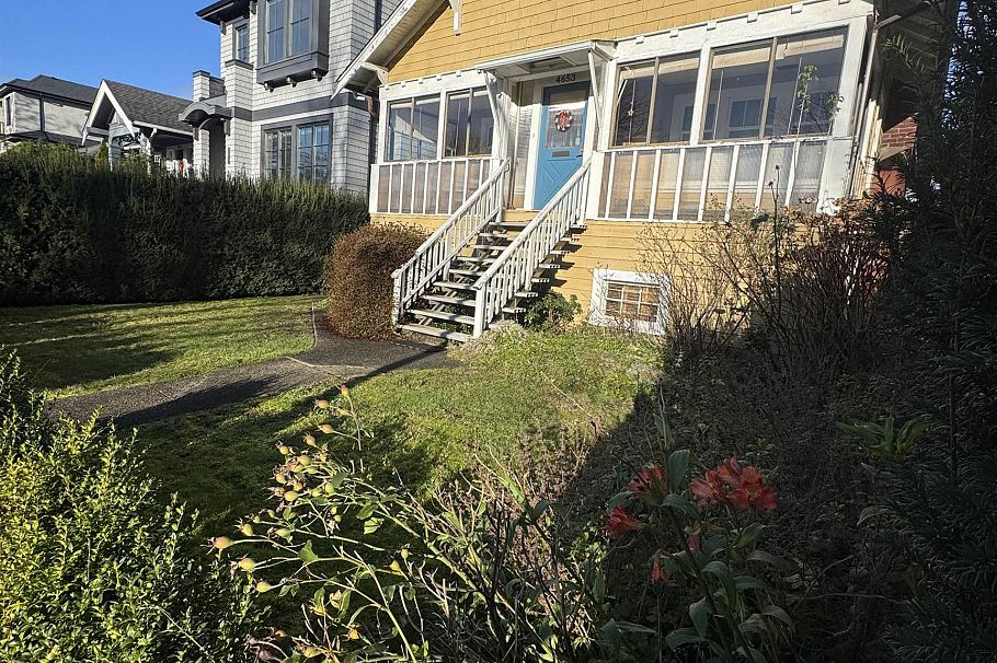4653 W 8th Avenue Vancouver, BC - 2